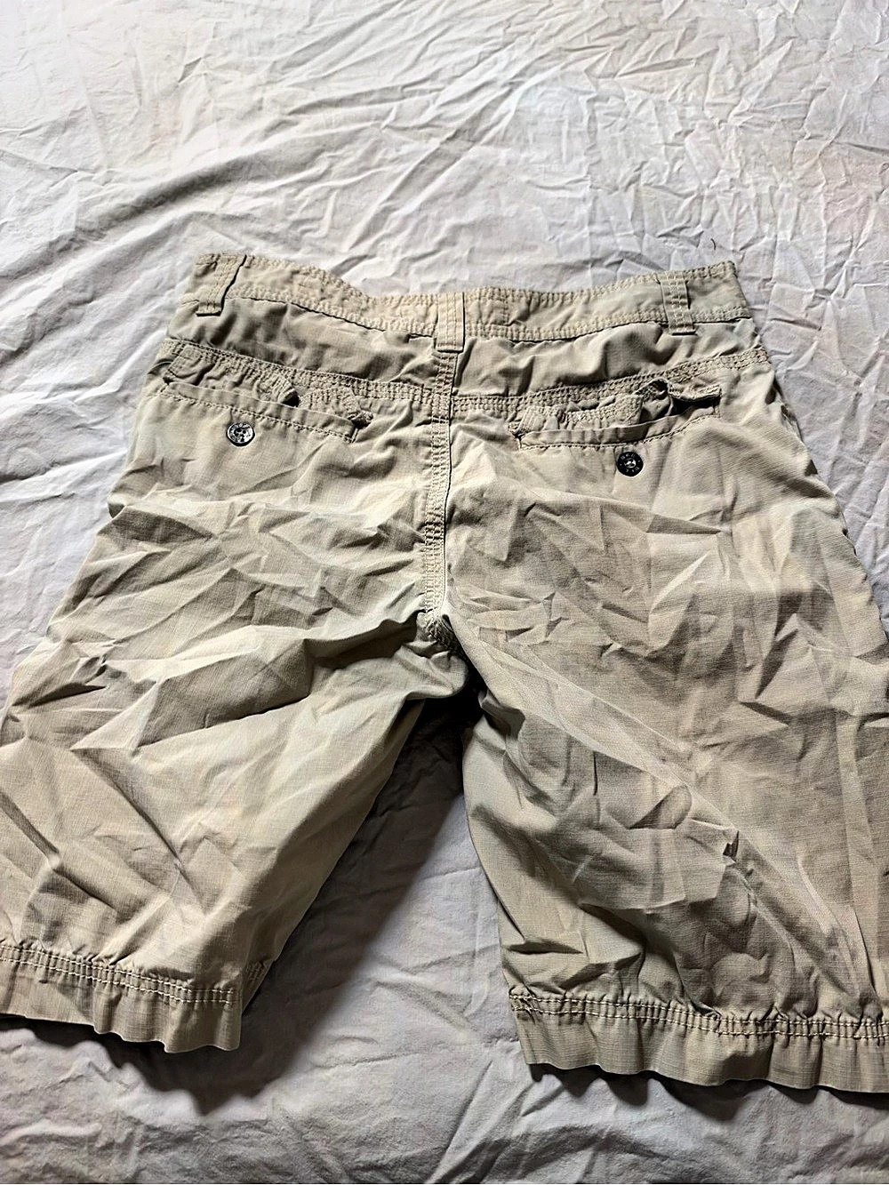 BKE Cargo Shorts in Beige Waist 33 Like New